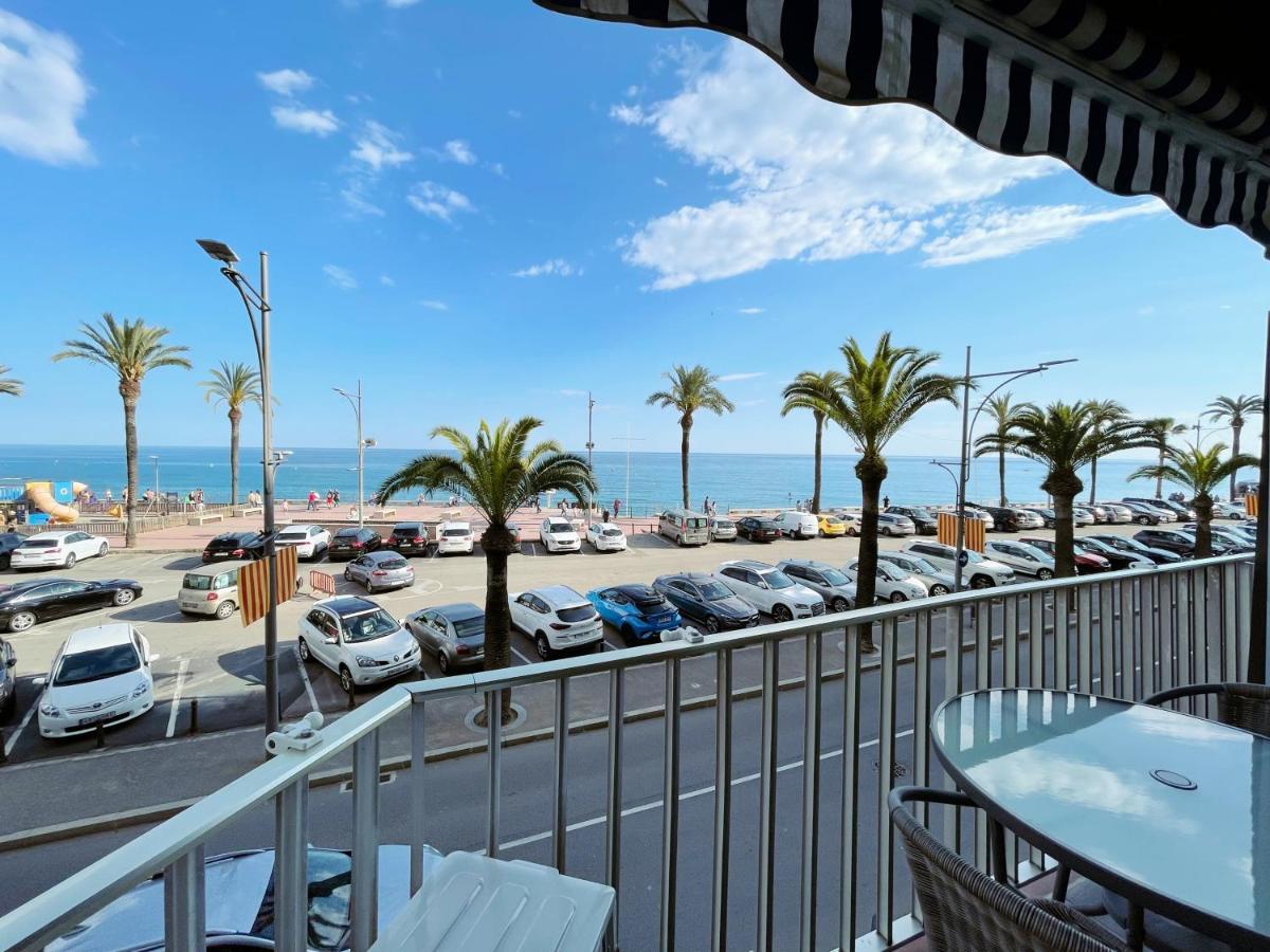 Happy Lloret يوريت دي مار المظهر الخارجي الصورة